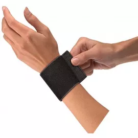 داعم مرن للرسغ مع لوب بلون أسود من مويلر 